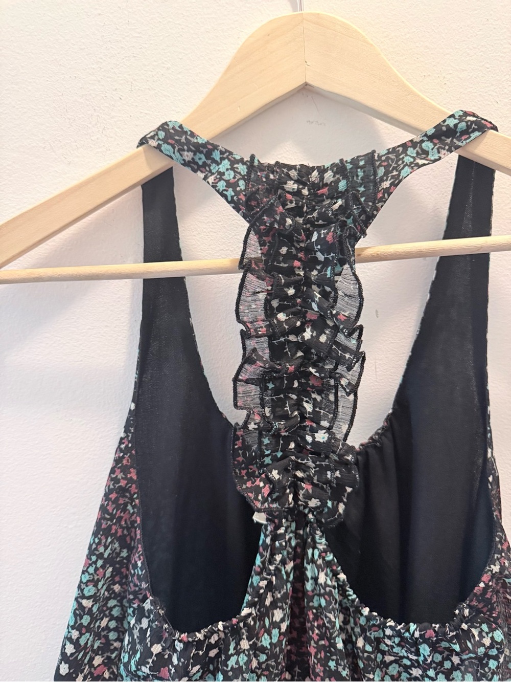 Myth Halter Tank - Picture 6 of 7